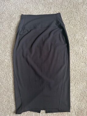 Lululemon Nulu Slim-Fit High Rise Black Midi Skirt